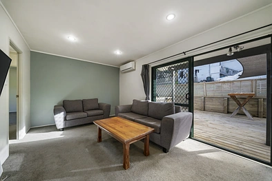 1/15 Beverly Place, New Lynn, Waitakere City, Auckland, 2 Bedrooms, 1 Bathrooms, House