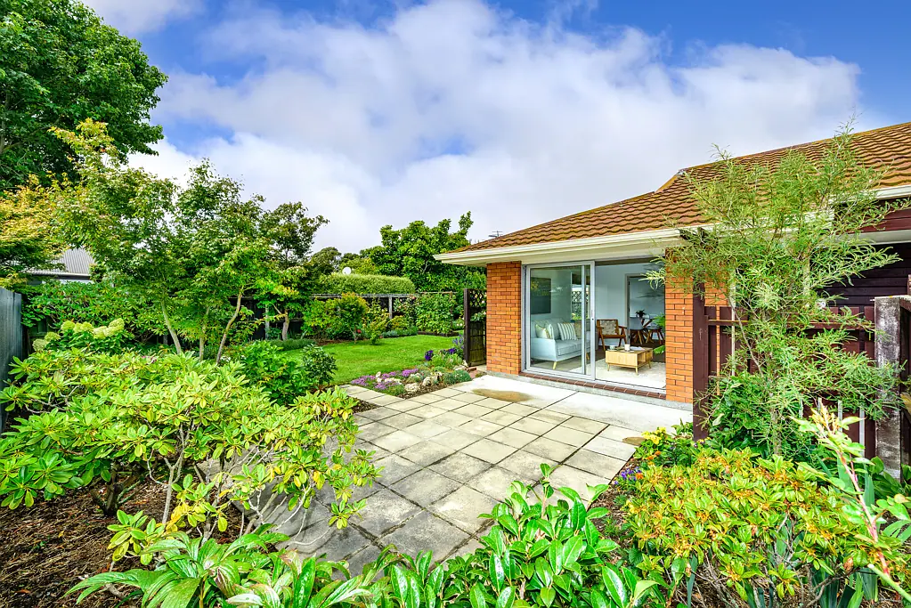 2/7 Camberwell Place, Avonhead, Christchurch, Canterbury