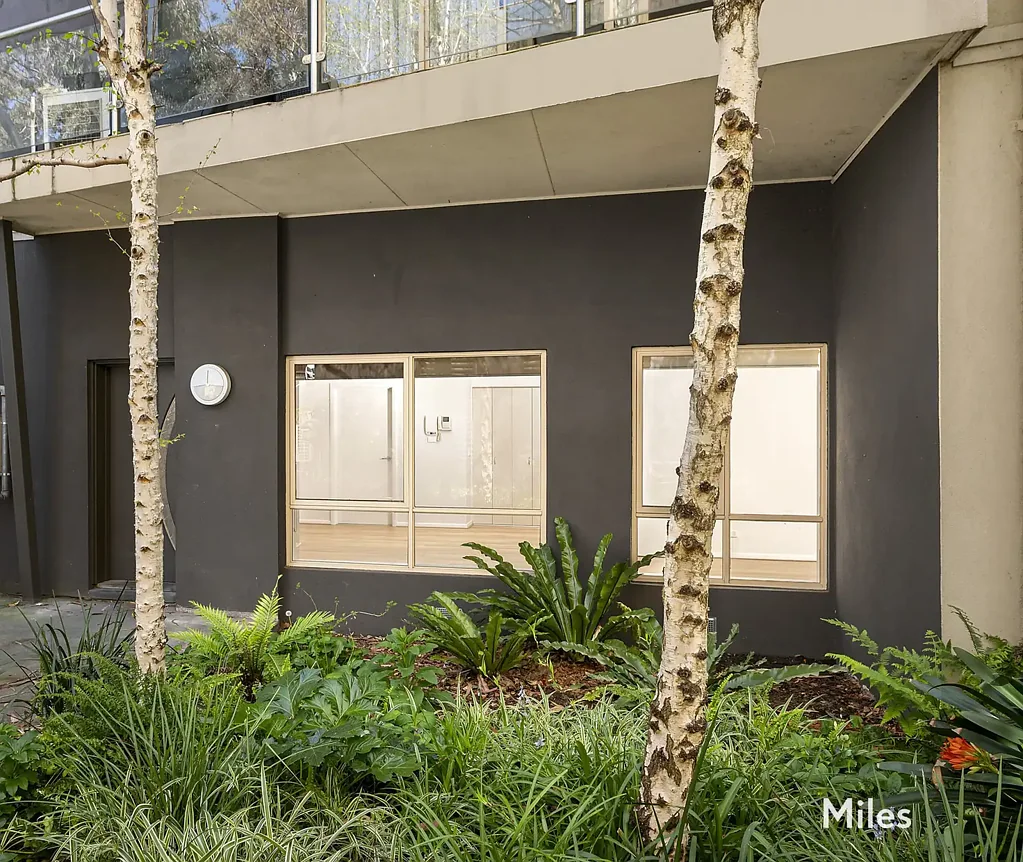 Lower Plenty 3ਬੈੱਡਰੂਮ Secluded & Serene With Private Entry & Prized Amenities