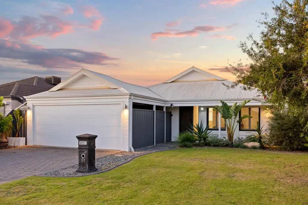 51 Amadeus Crescent, Port Kennedy, WA 6172