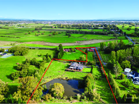 Horsham Downs  Massive Land & House