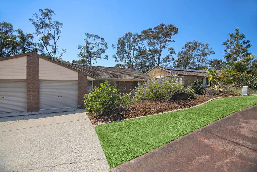 1/4 Theatre Street, Oxenford, QLD 4210