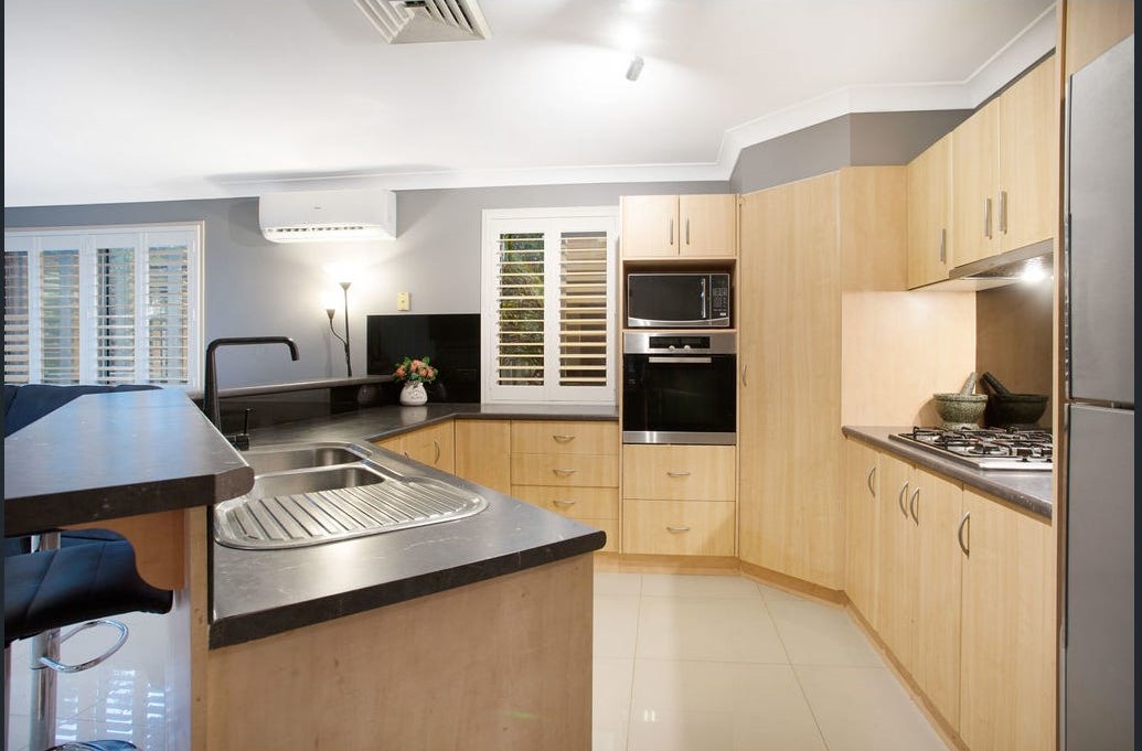 4 PLUTO CT, GLENWOOD NSW 2768, 0 chambres, 0 salles de bain, House