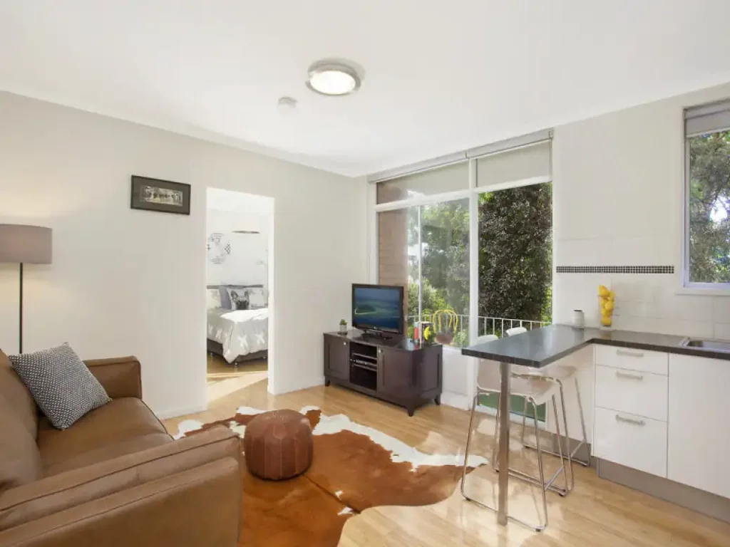 Coastal apartment of light & quality