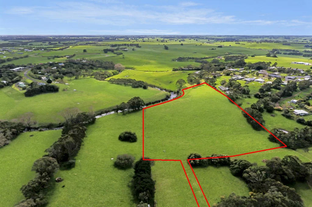 Bushfield  Acreage In Bushfield