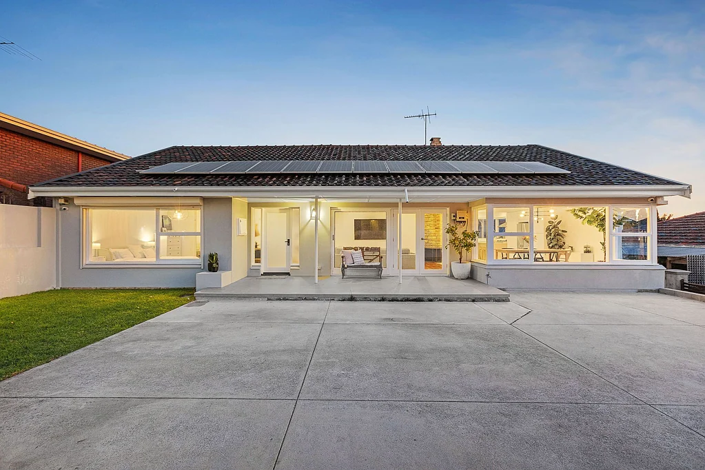 137 Scarborough Beach Road, Scarborough, WA 6019