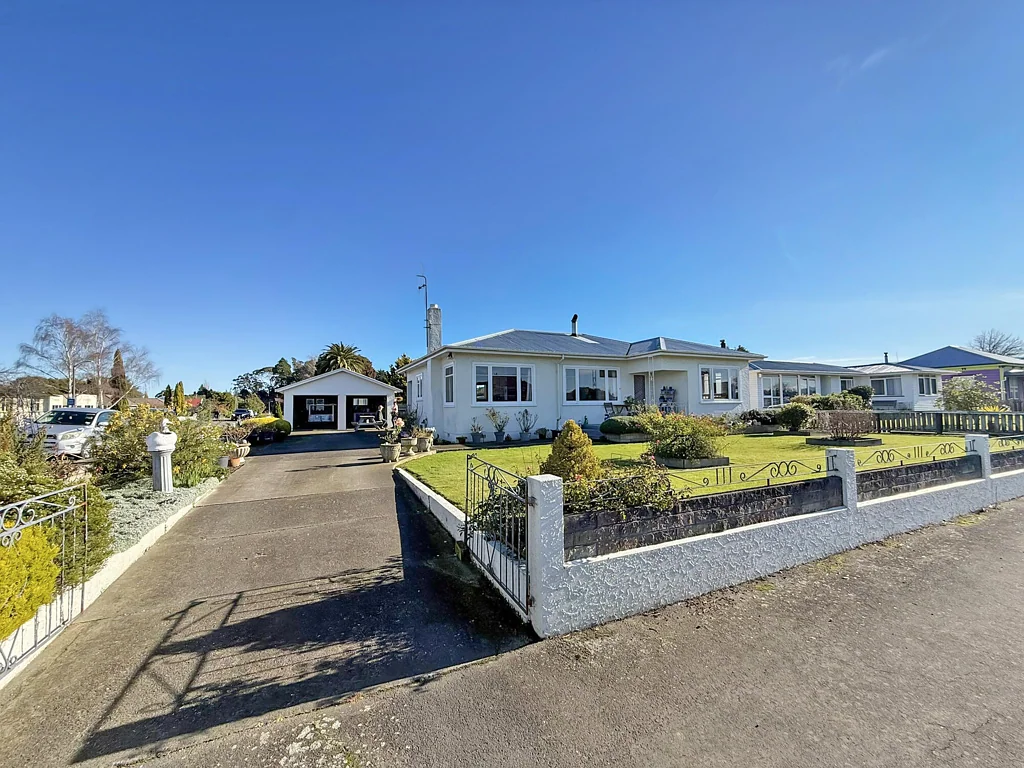 Dannevirke 3Moenga A tidy, well cared for package