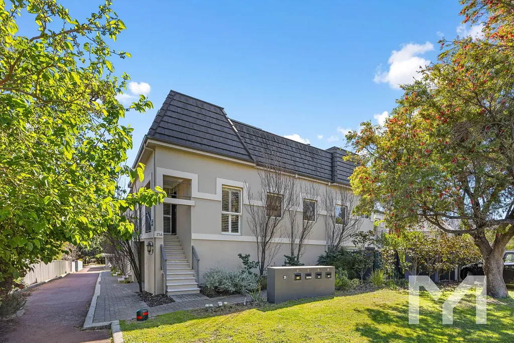 Daglish 3 Slaapkamer You're Invited to...  Low Maintenance Sophistication