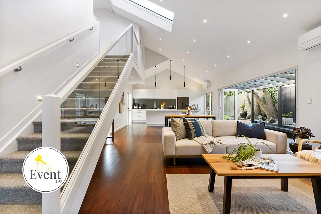 13 Newbury Place, Schnapper Rock, North Shore City, Auckland