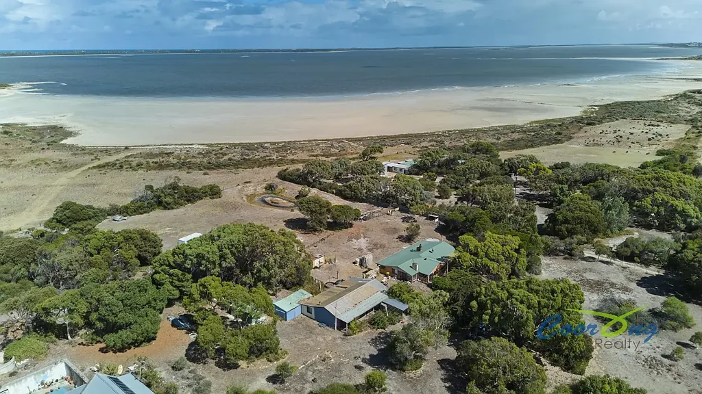 9270 Princes Highway, Coorong, SA 5264