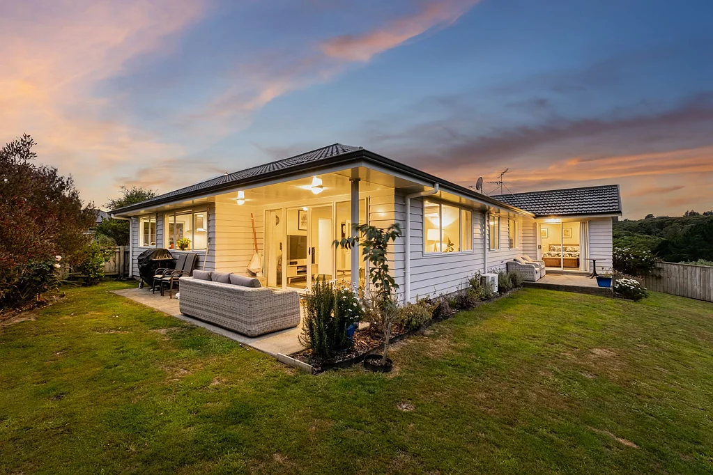 13 Catlins Glen, Aotea, Porirua, Wellington