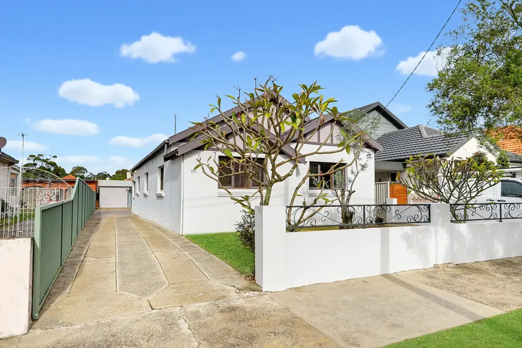 Rosebery 3침실 Freestanding 3 Bed Home + Large Detached Studio