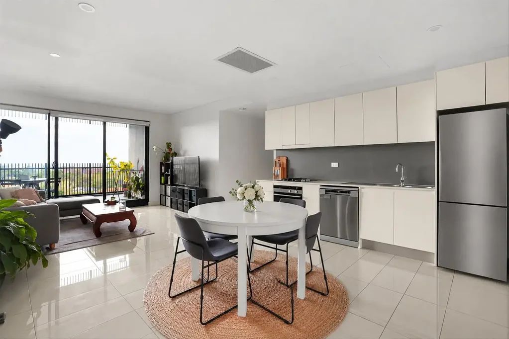 Hurlstone Park 2Kwarto Panoramic Sydney views from a designer living space