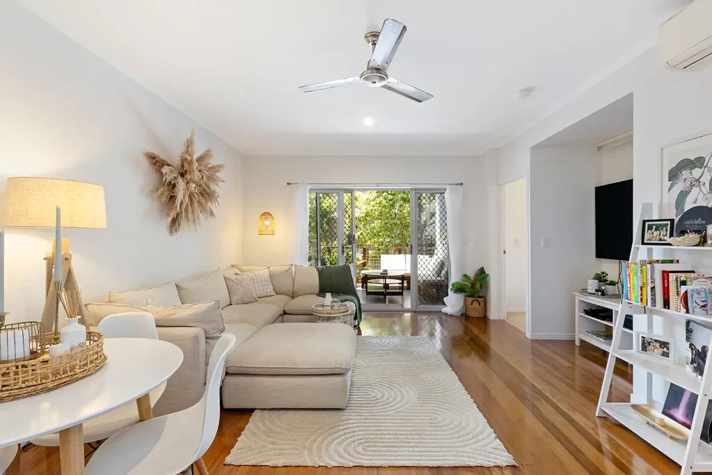 Stylish Ground Floor Retreat with Private Yard in the Heart of Carina