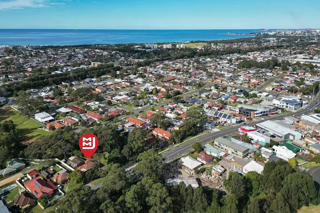 Corrimal 5房  Enormous Potential