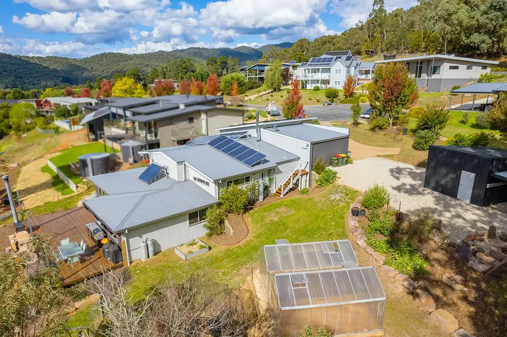 22 Leader Reef Drive, Bright, VIC 3741