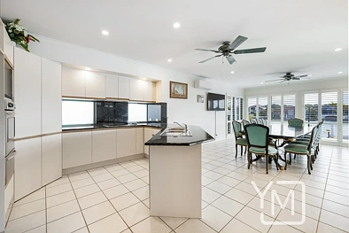 16 Godwin Place, Pelican Waters, QLD 4551, 4房, 2浴, House