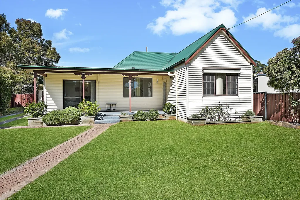 Mudgee 3ਬੈੱਡਰੂਮ "Character, Convenience & Potential – Just Steps from Town"