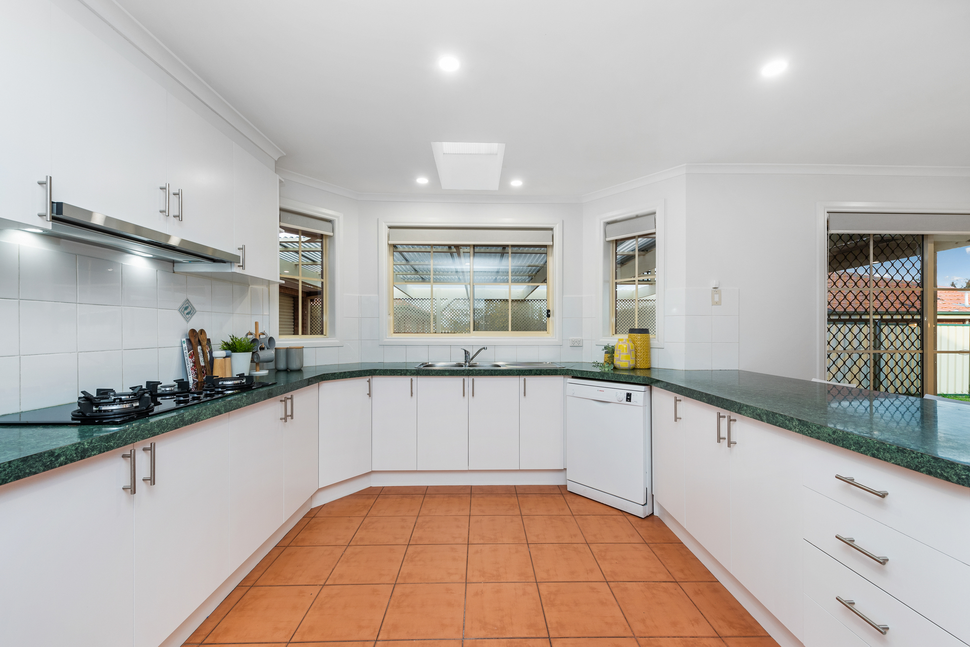 15 PROFITA AV, SYDENHAM VIC 3037, 0房, 0浴, House