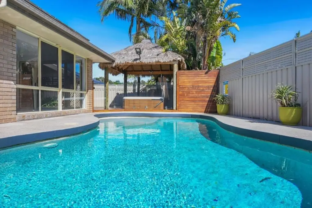 Lake Cathie 5Habitaciones Family Entertainer in Quiet Cul-De-Sac Just a Short Stroll to Beach