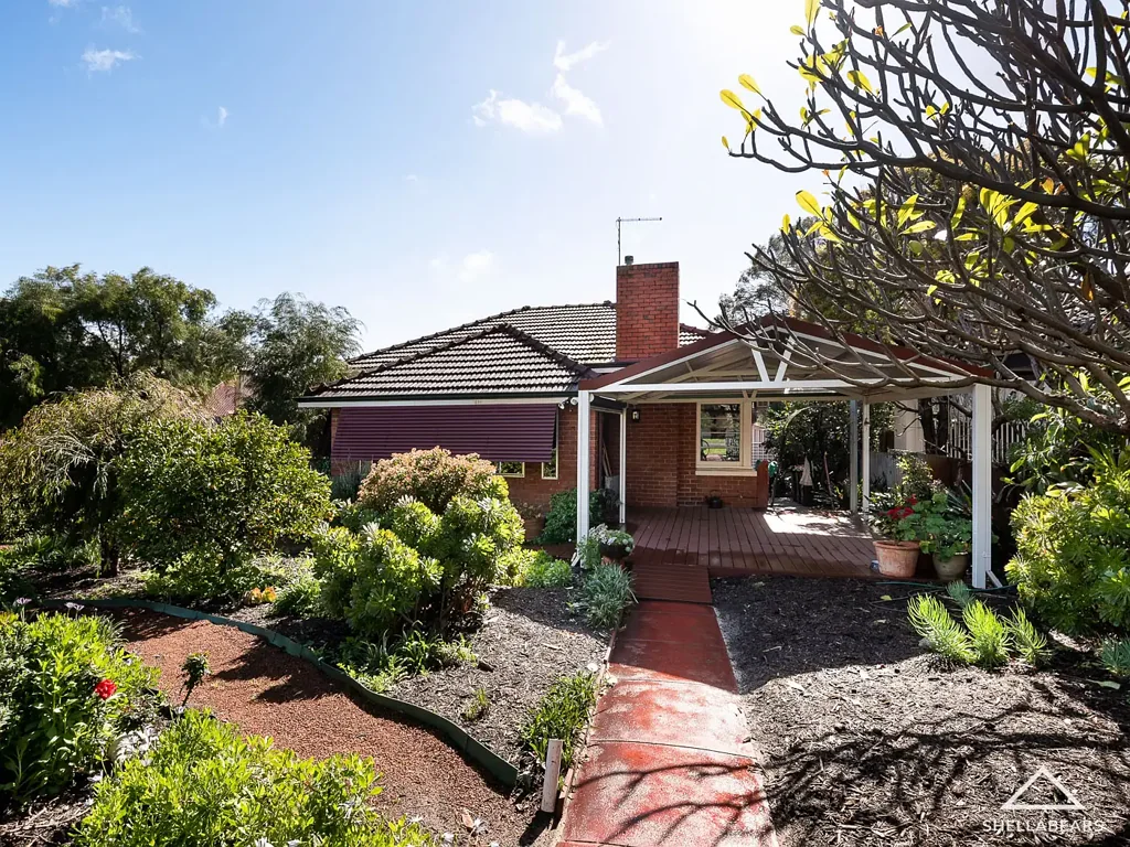 6 Lonnie Street, Daglish, WA 6008
