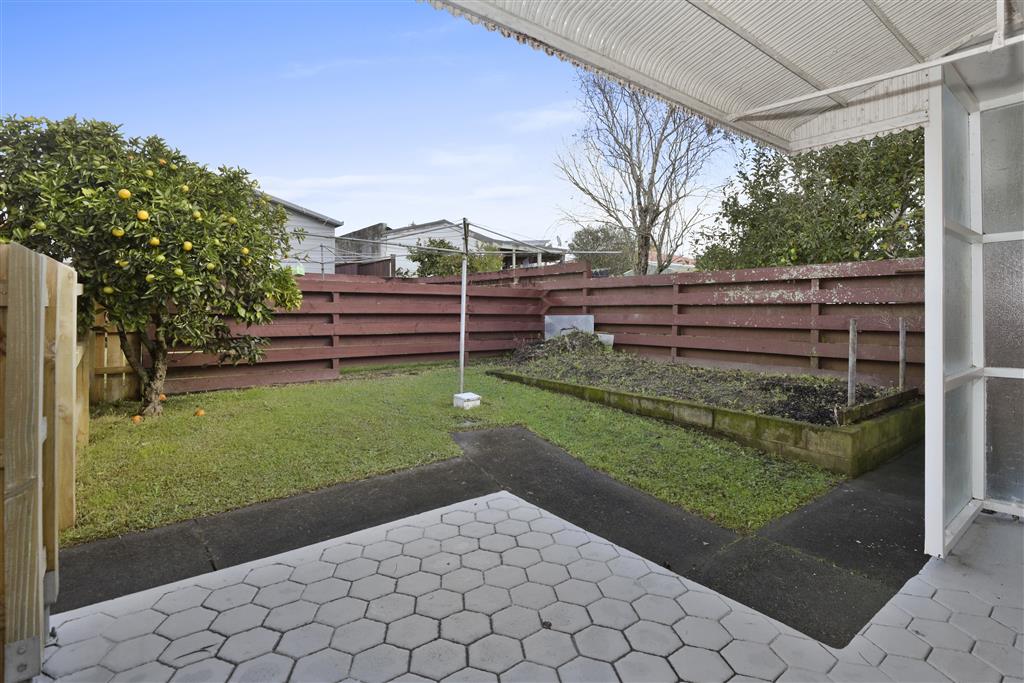 1/33 Butterworth Drive, Glendene, Auckland - Waitakere, 2房, 1浴