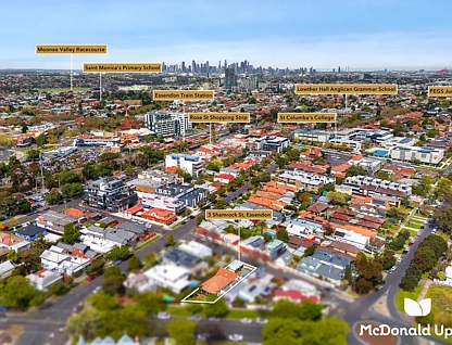 3 Shamrock Street, Essendon, VIC 3040, 3 Kuwarto, 2 Banyo, House