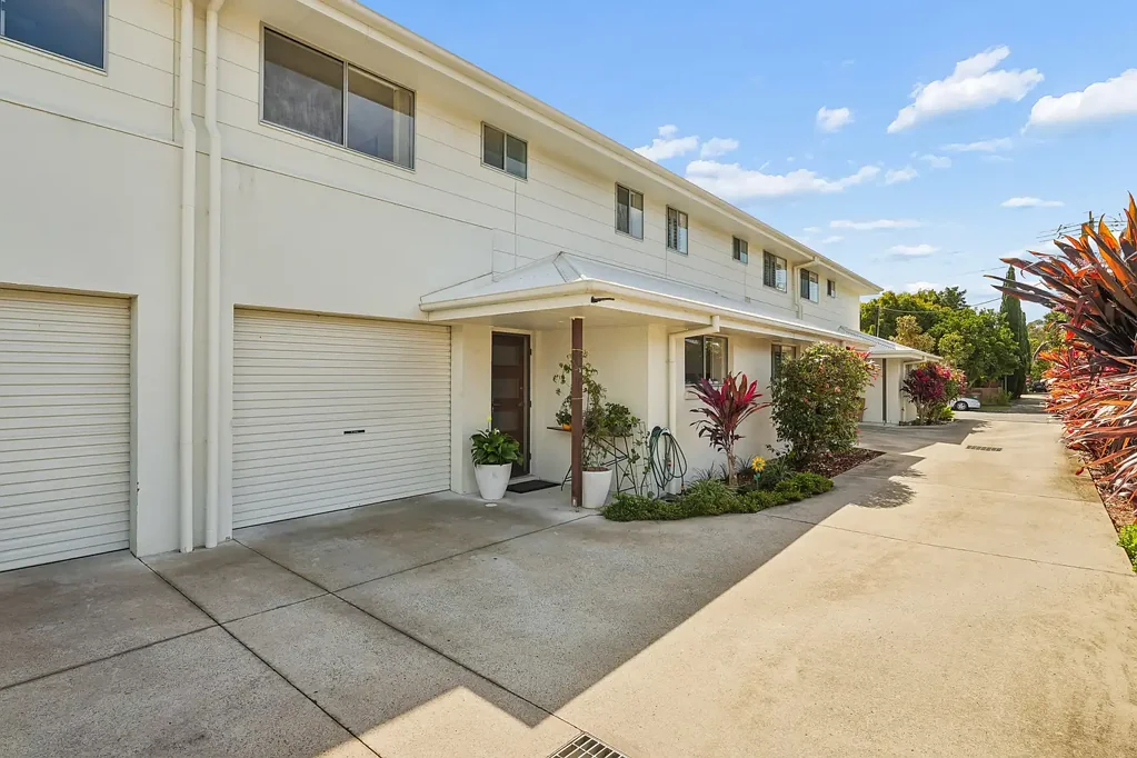 Coffs Harbour 3Moenga Light-Filled Townhouse Living In A Walk-To-Everything Location