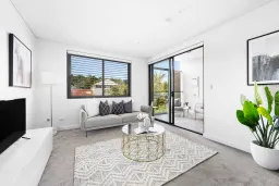 206/180 South Creek Road, Wheeler Heights