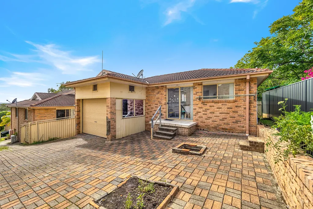 2/17 Nicole Close, Watanobbi, NSW 2259