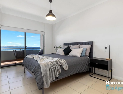 3/7 Railway Terrace, Rockingham, Rockingham, 3 ห้องนอน, 2 ห้องน้ำ, Apartment