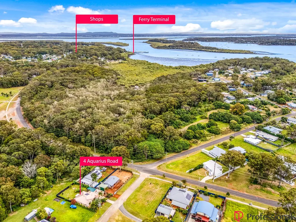 Russell Island 2房 黄金北方位置 690m²地块 坚固砖砌结构 开放式厨房 岛台燃气灶 大型卧室带空调 内部车库洗衣区 带顶棚娱乐区 鱼塘果树花园 Solid Brick Home in Prime Northern Location – Walk to Everything!