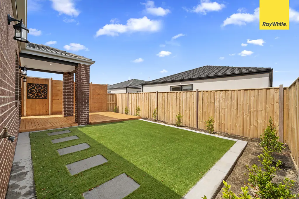 9 Metroon Drive, Weir Views, VIC 3338