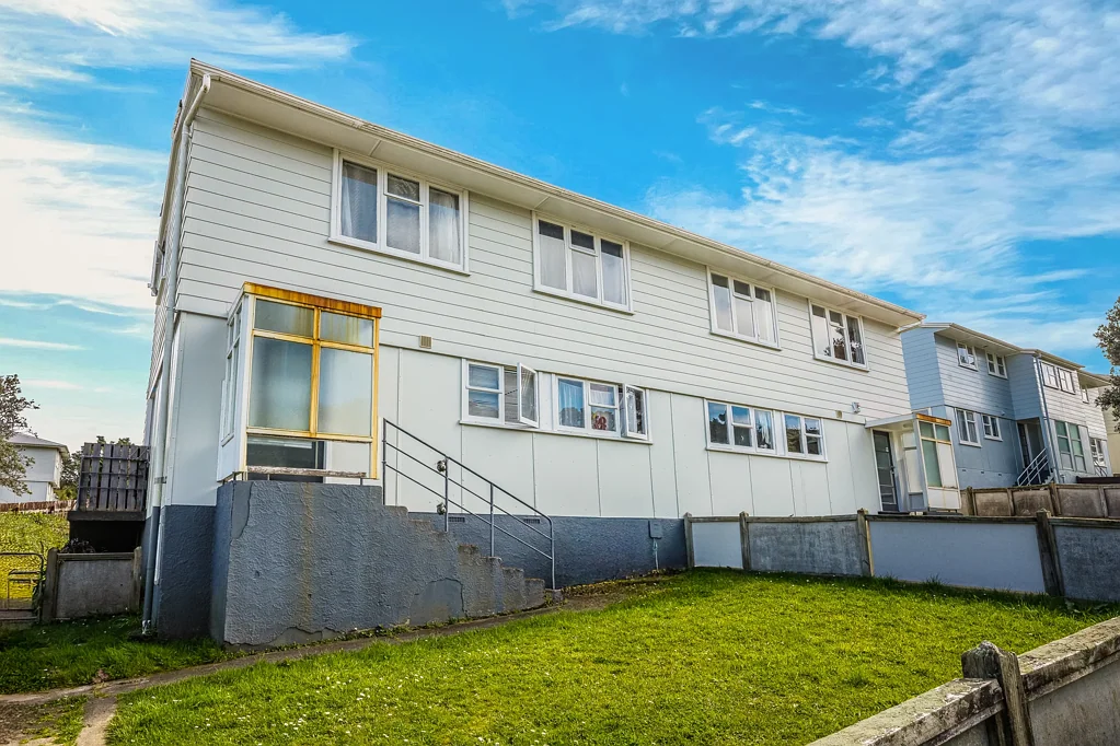 Waitangirua 6Kwarto Two Homes One Title Endless Possibilities