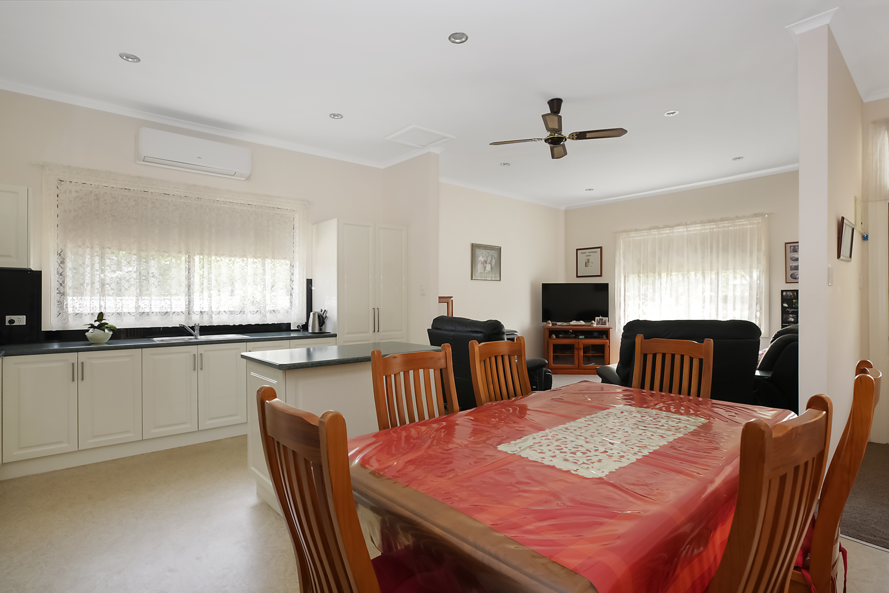 23 LEURA ST, CAMPERDOWN VIC 3260, 0 침실, 0 욕실, House