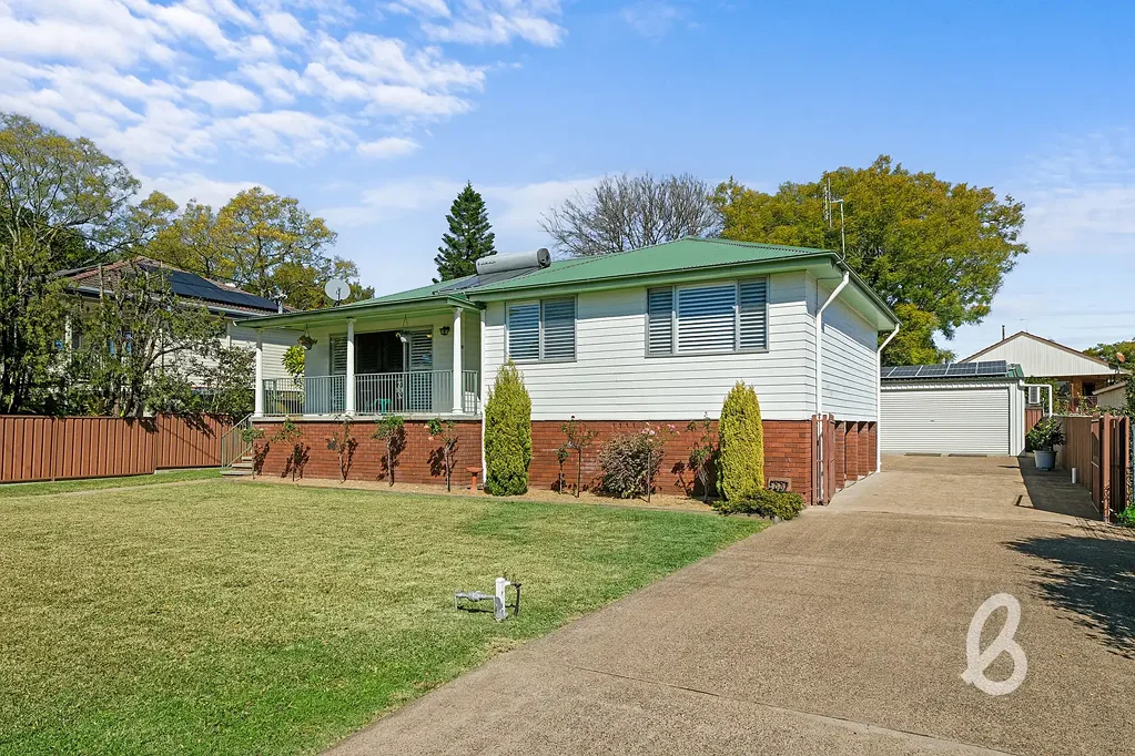 Singleton 3房  Immaculately Presented Family Home with Outstanding Shed