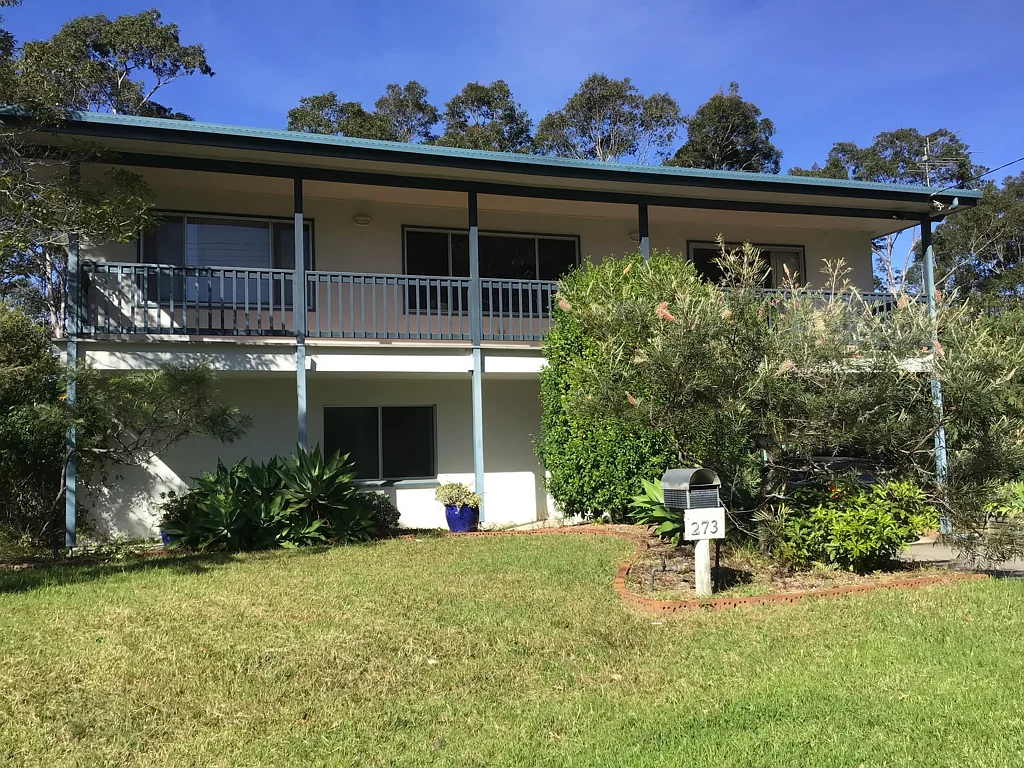 For Rent - Furnished 4 Bedroom Home @ Moruya Heads