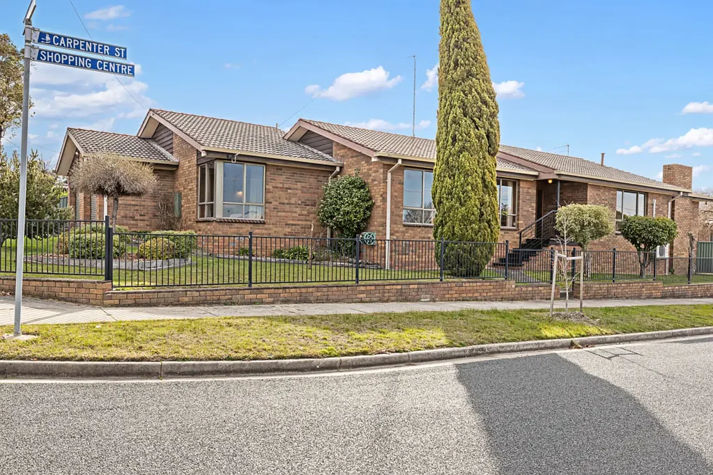 6 Rotherwood Street, Wendouree, VIC 3355
