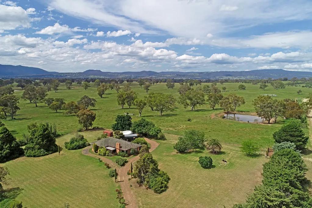 Mansfield  Carlisle Hill - Premium High Country Opportunity