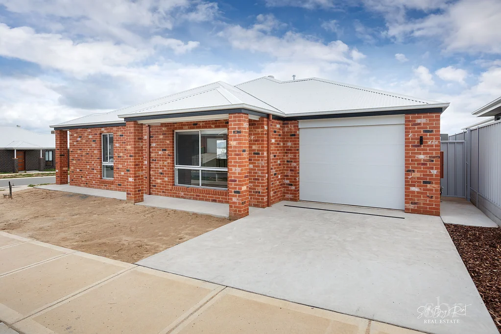 13 GILCHRIST STREET, Baranduda, VIC 3691
