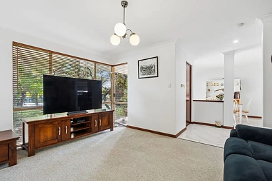 客厅 - 5 Milton Court, Beldon, WA 6027