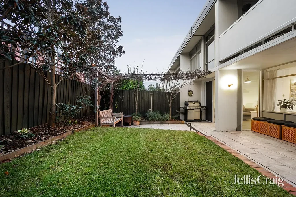 Ivanhoe 2غرفة نوم Chic and Secure with North Facing Garden Courtyard