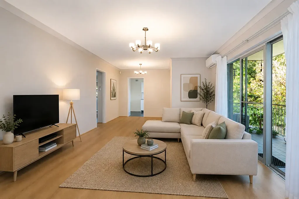 Updated 2 Bedroom Apartment with Lock Up Garage