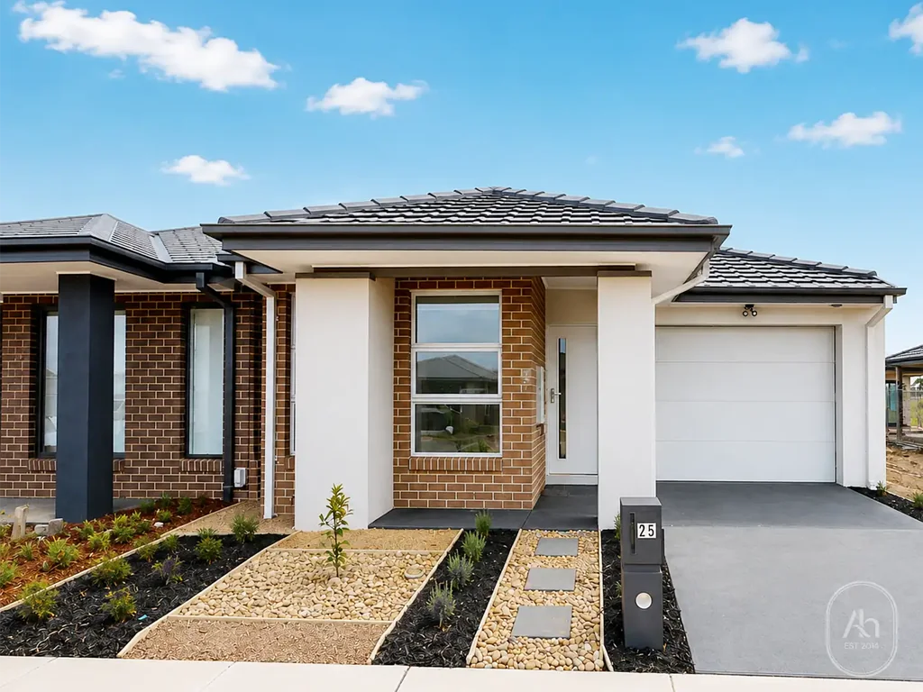 Brand New 3-Bedroom Home with Single Garage in Clyde