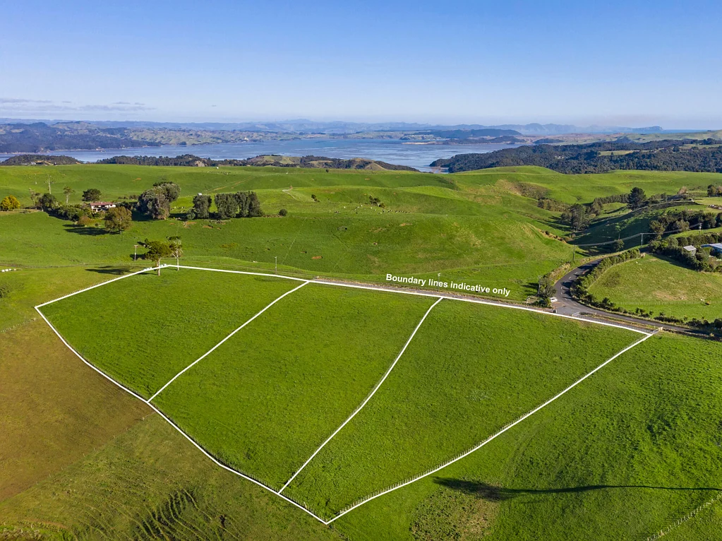 Raglan Three Sections Await Your Dream Home