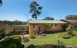 8 RUTHERFORD PL, West Bathurst