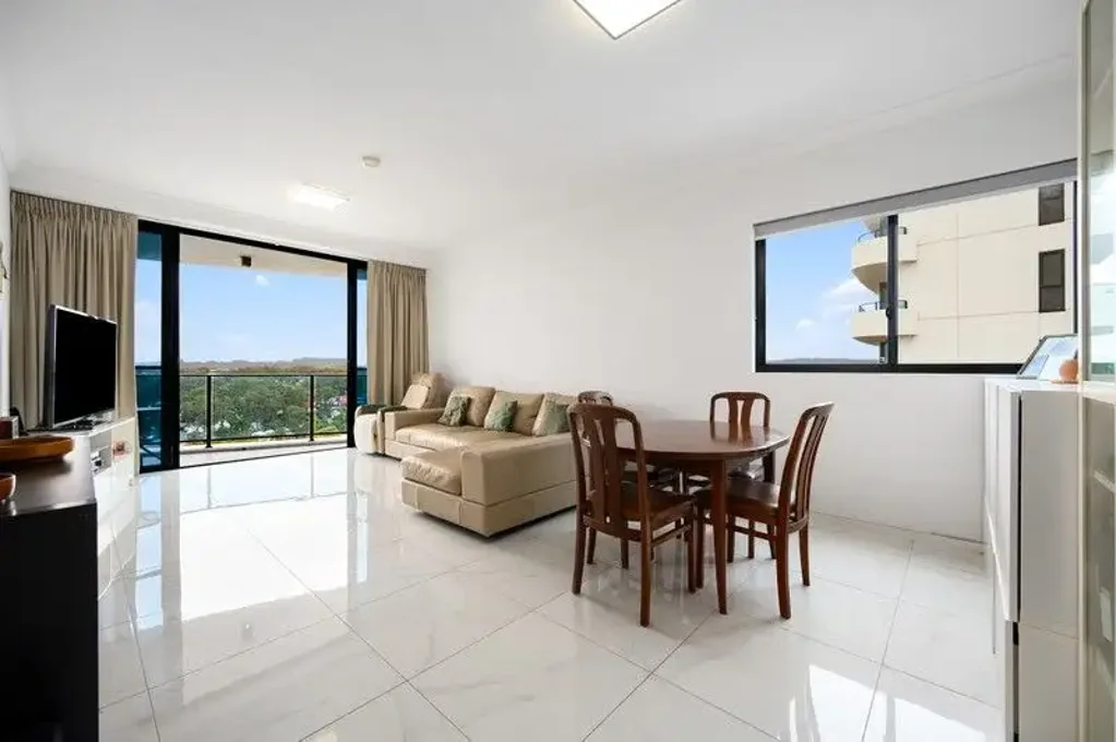 Biggera Waters 2બેડરૂમ MODERN, SPACIOUS "WATERPOINT" LIVING