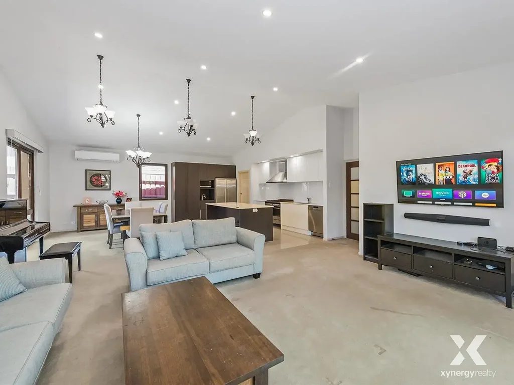 Stylish Family Home in a Prime Hampton Location