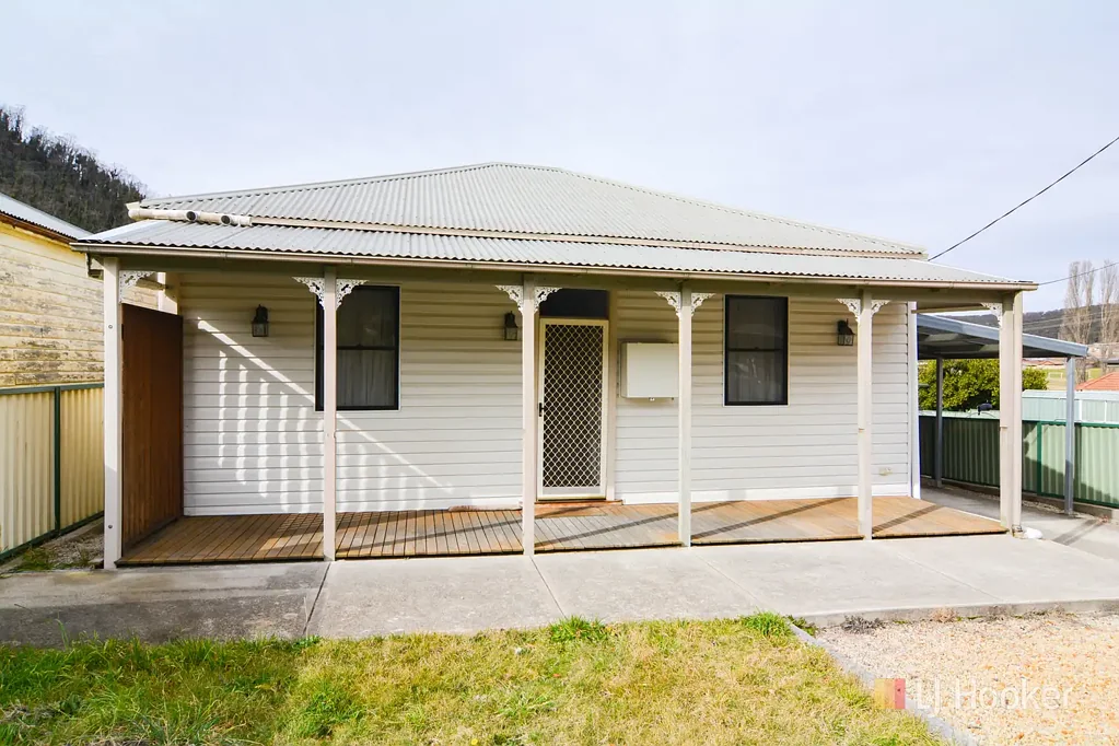 Lithgow 3房  Beautifully Presented Weatherboard - Fantastic Garaging