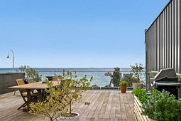 12 Hardware Lane, Dromana